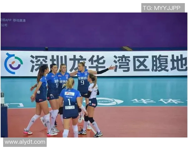 深圳排球队的个人能力揭秘：排球巨献背后的训练与成长之路